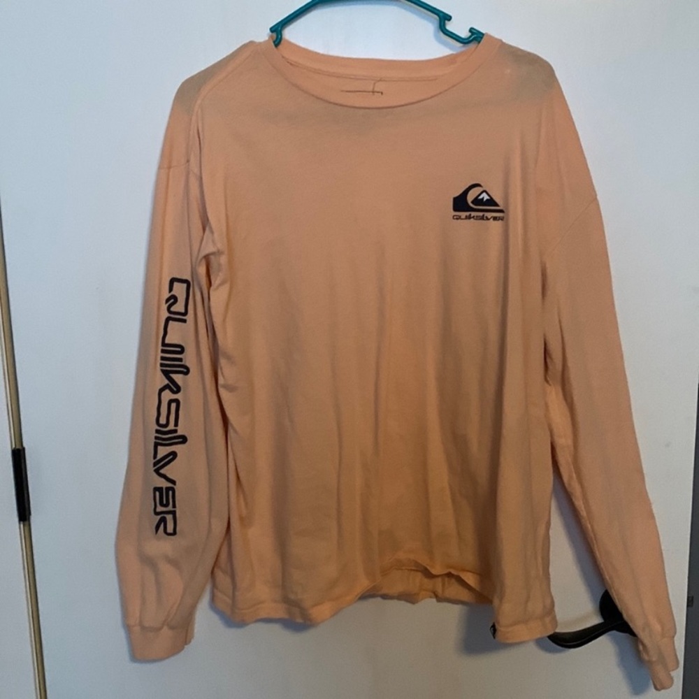 Quiksilver coral long sleeve. Size Large